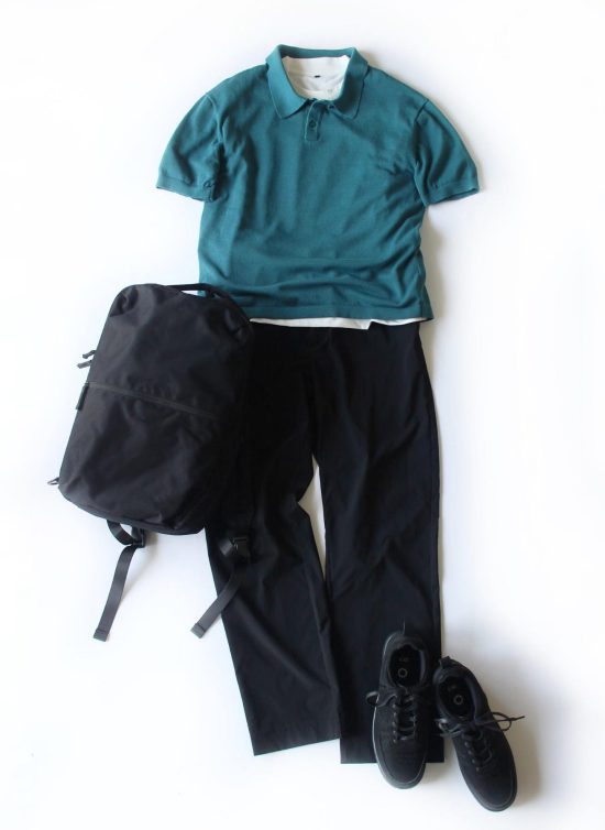 半袖ニットポロシャツ（980円 税込）プラスガード半袖Tシャツ（1280円 税込）コットンライクストレッチパンツ（1500円 税込）３WAYバックパック（4500円 税込）コートシューズLUXE（1900円 税込）すべてワークマン
